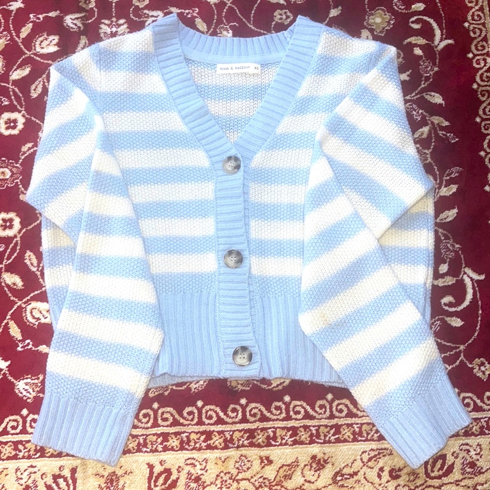 Moon & Madison Knit wear